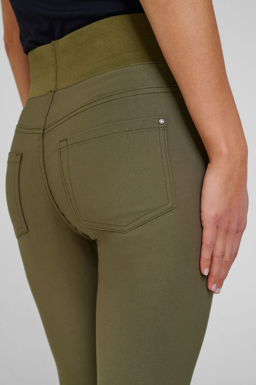 FQSHANTAL - POWER CAPRIHOSE - GRUN