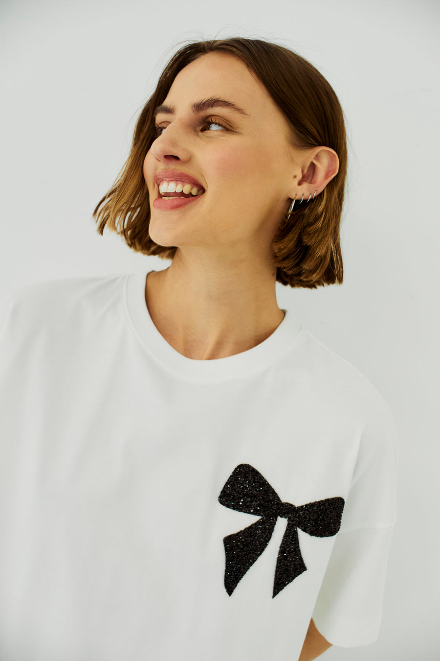 FQCAROL - T-SHIRT - SCHWARZ UND WEISS