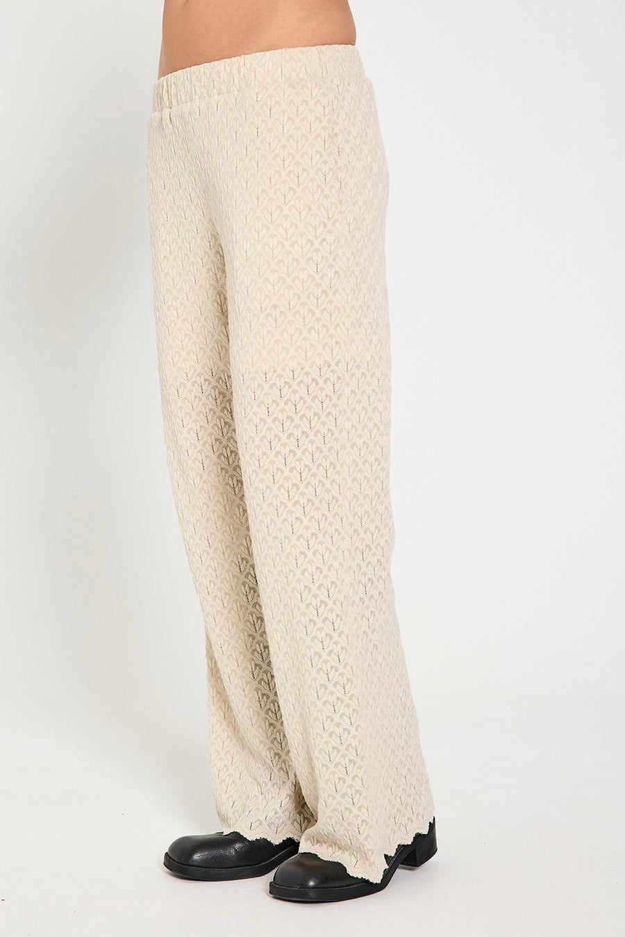 FQRIGGA - HOSE MIT SPITZE - BEIGE