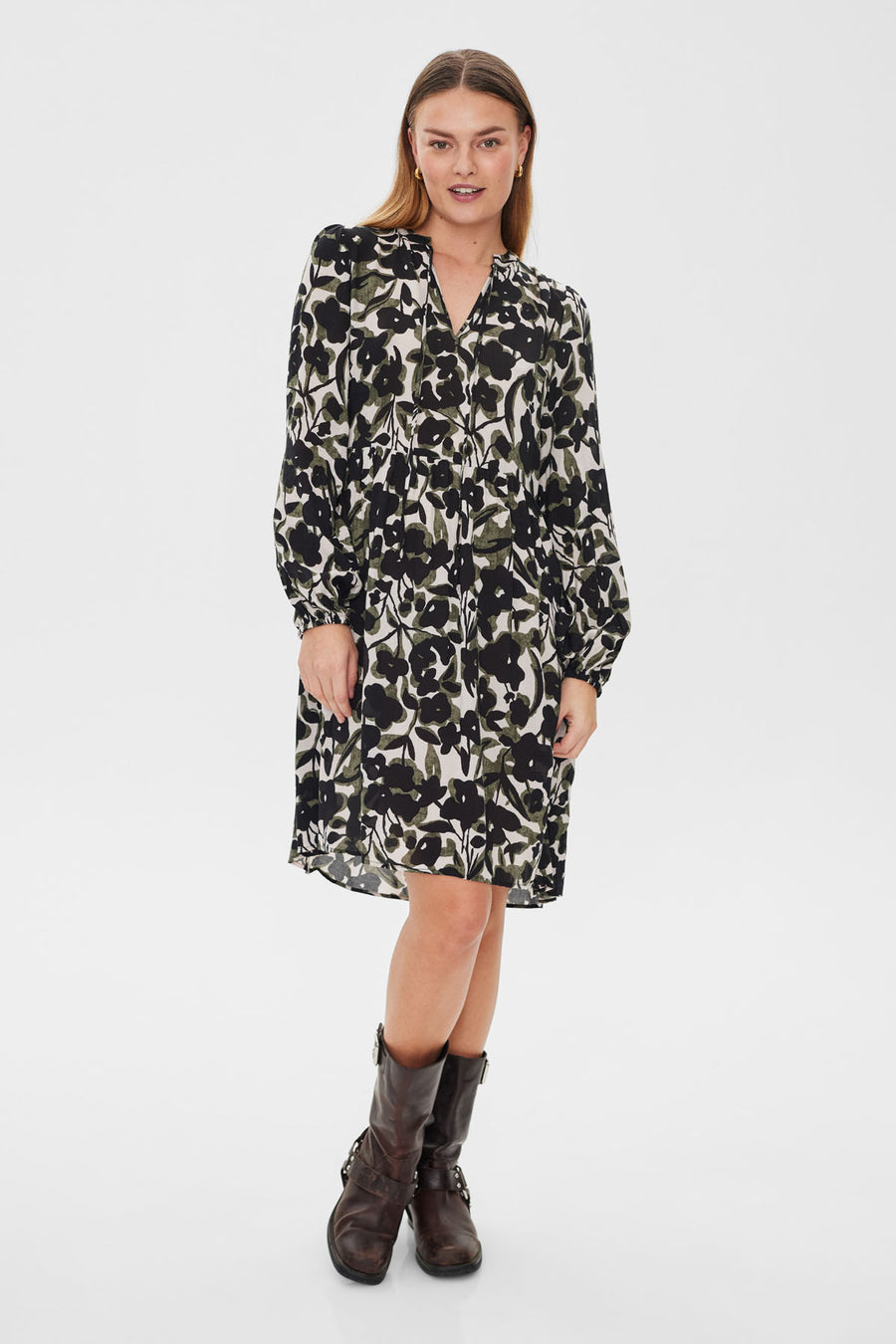 FQADNEY - KLEID MIT BLUMENDRUCK - GRUN UND BEIGE