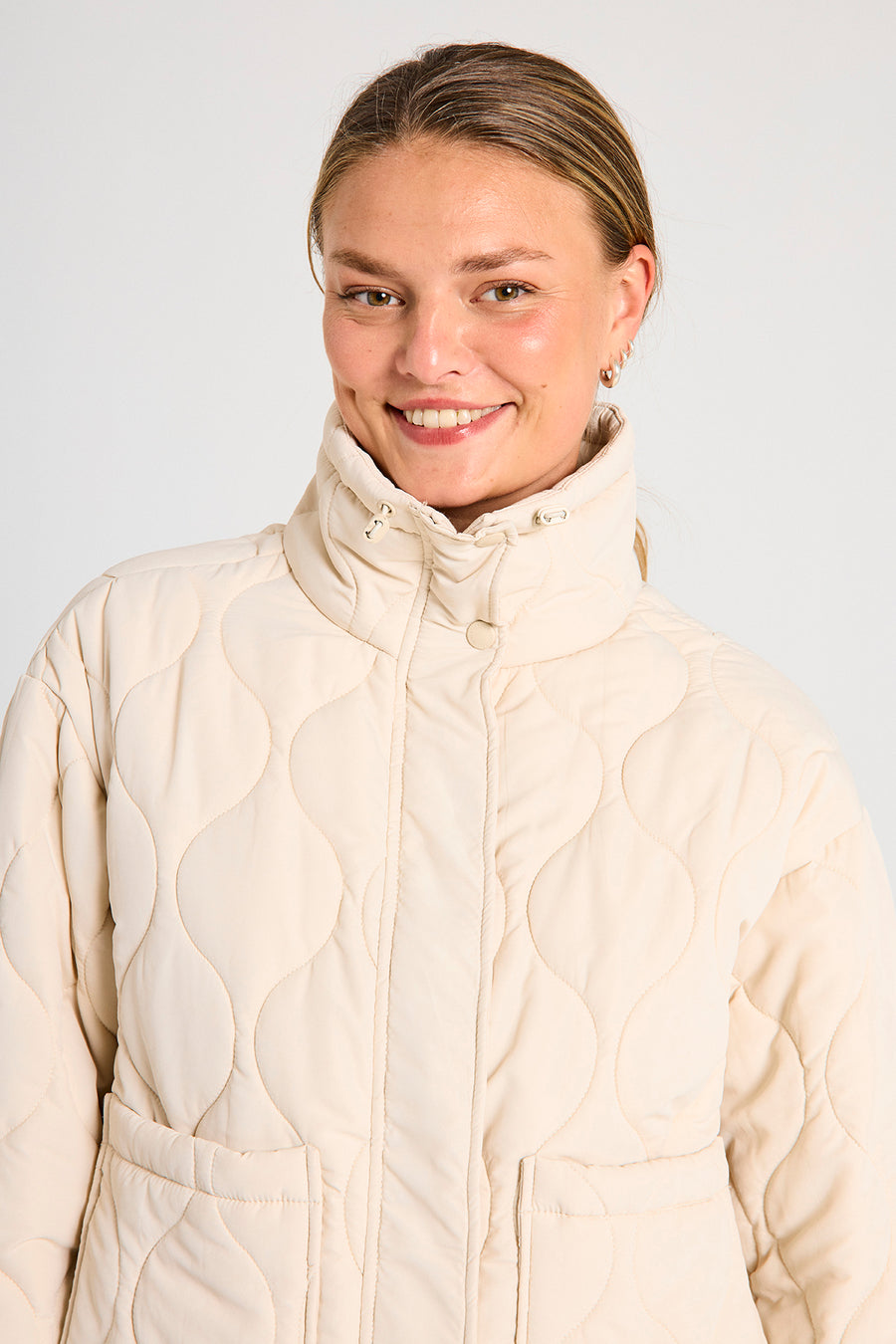 FQBLOB - GESTEPPTE JACKE - BEIGE