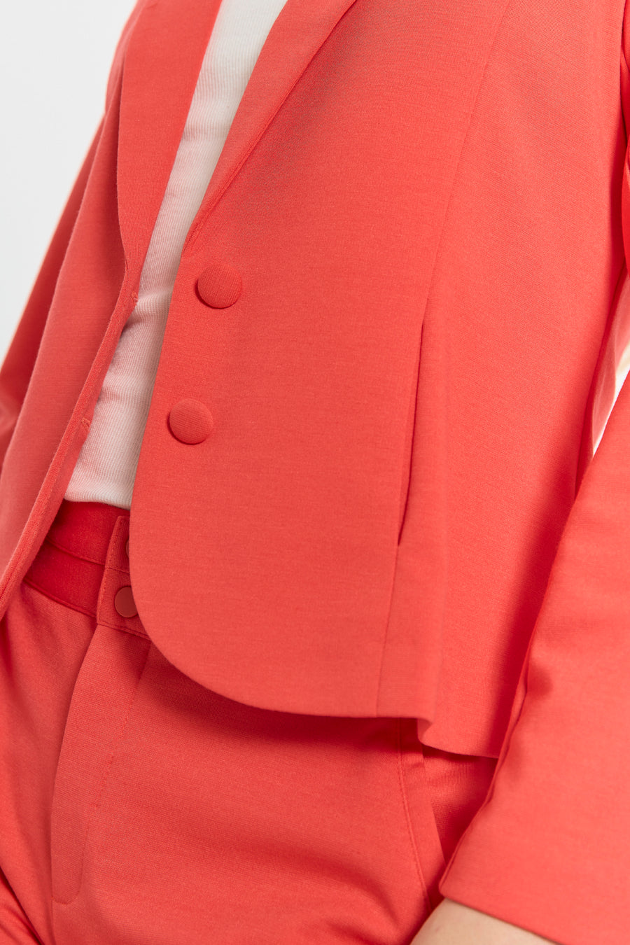 FQNANNI – FIGURBETONTER BLAZER - ROT