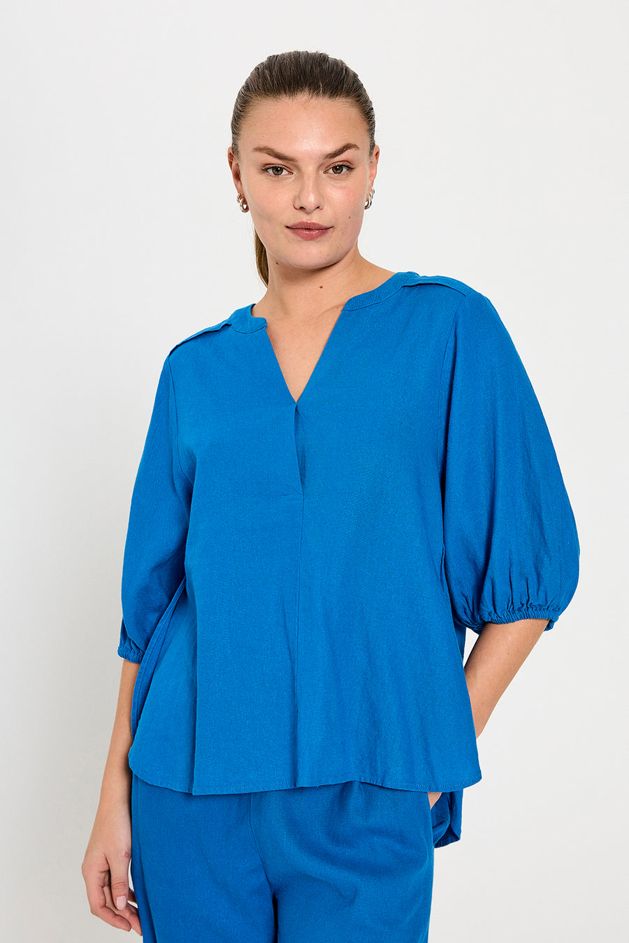 FQLAVA - LEINEN BLUSE - BLAU