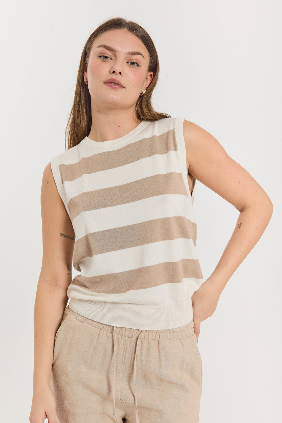FQPIXIE - GESTREIFTES TOP - WEISS UND BEIGE