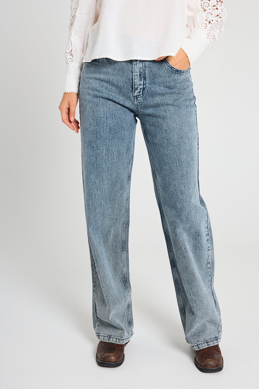 FQMIDDE - JEANS - BLAU UND WEISS