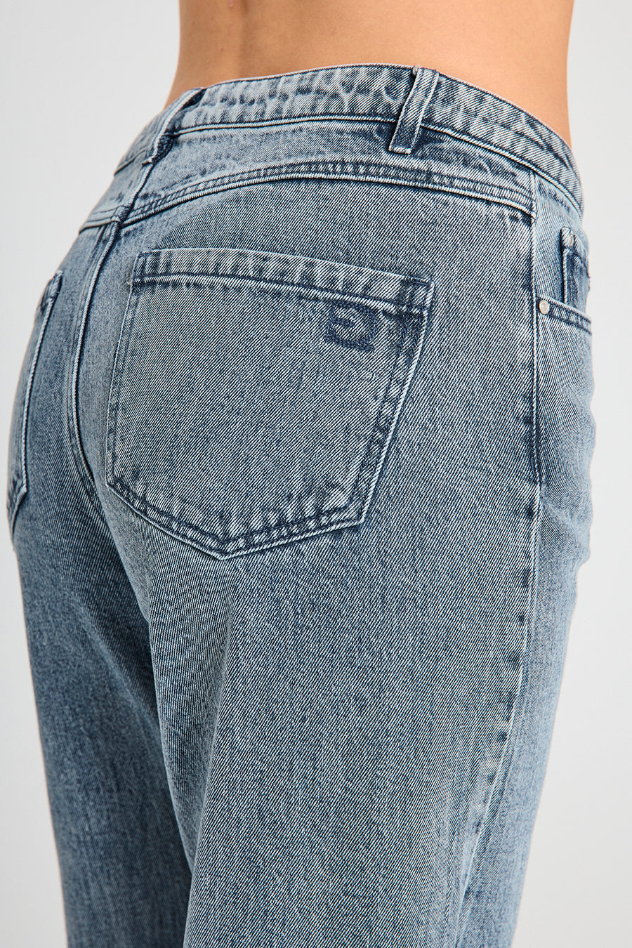 FQMIDDE - JEANS - BLAU UND WEISS