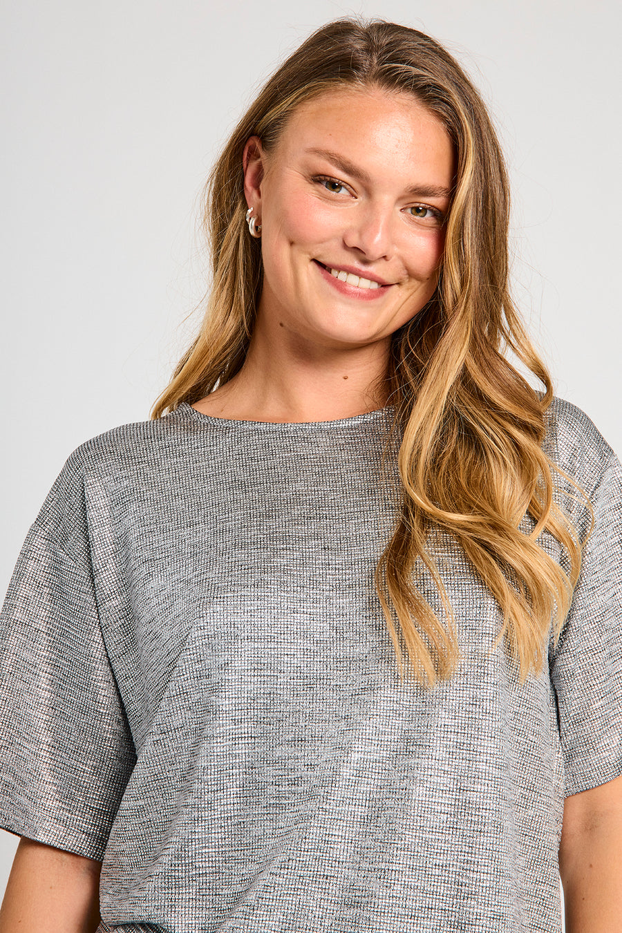 FQSATINA - T-SHIRT - GRAU