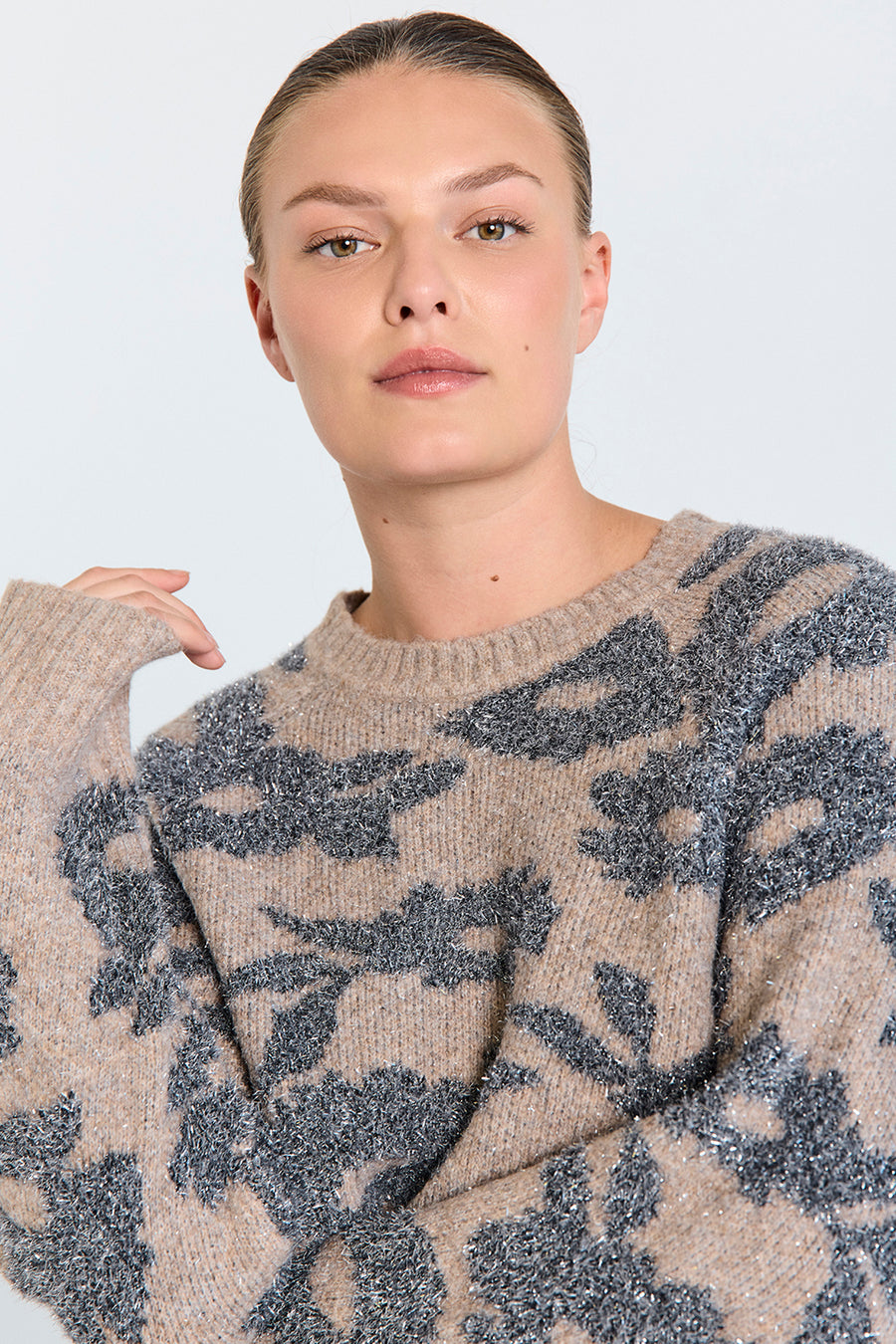 FQPANTEA – PULLOVER MIT SCHIMMER-EFFEKT - BRAUN