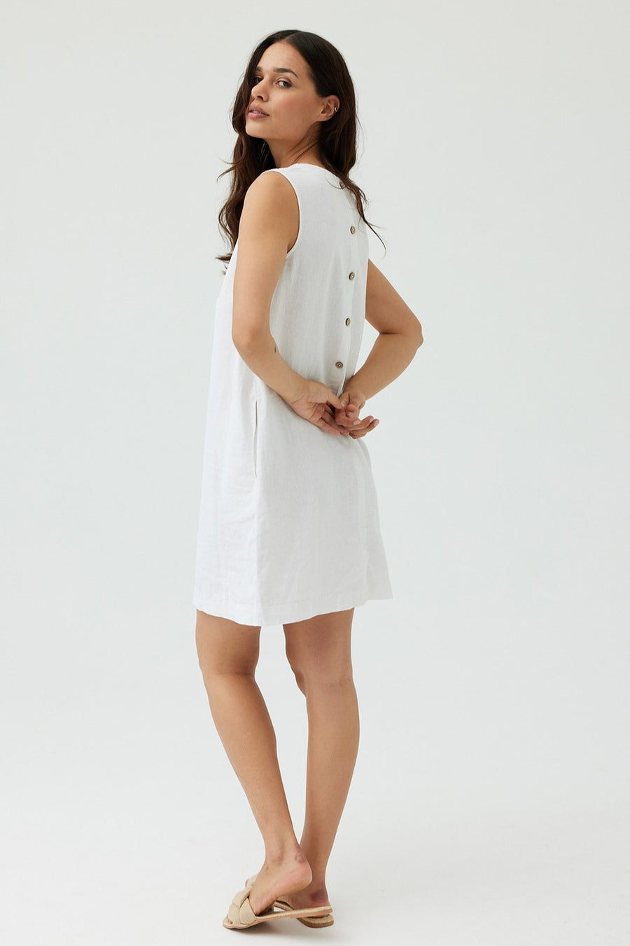 FQLAVA - KLEID MIT LEINEN - WEISS