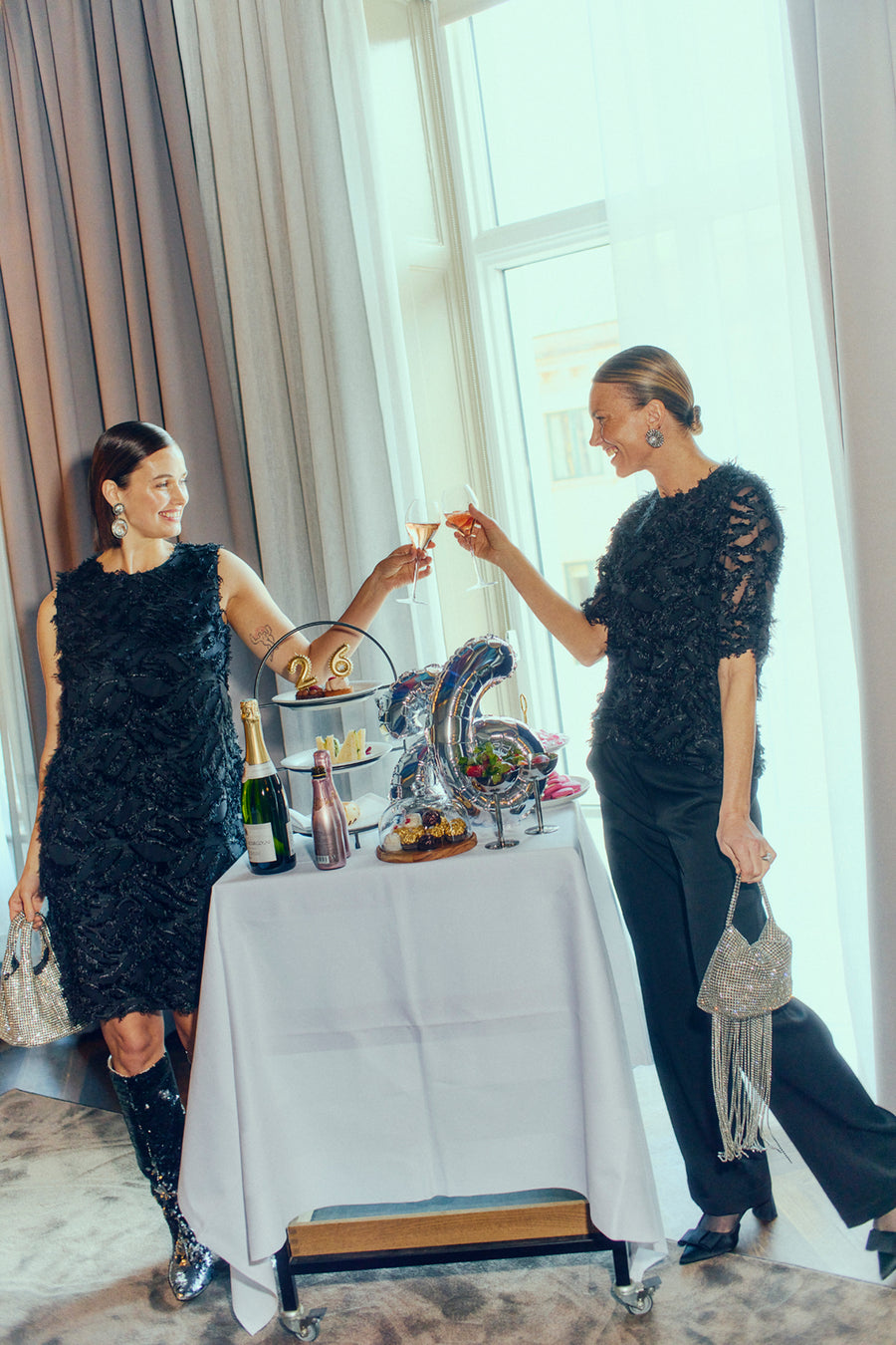 FQVILLA - BLUSE MIT FRANSEN - SCHWARZ