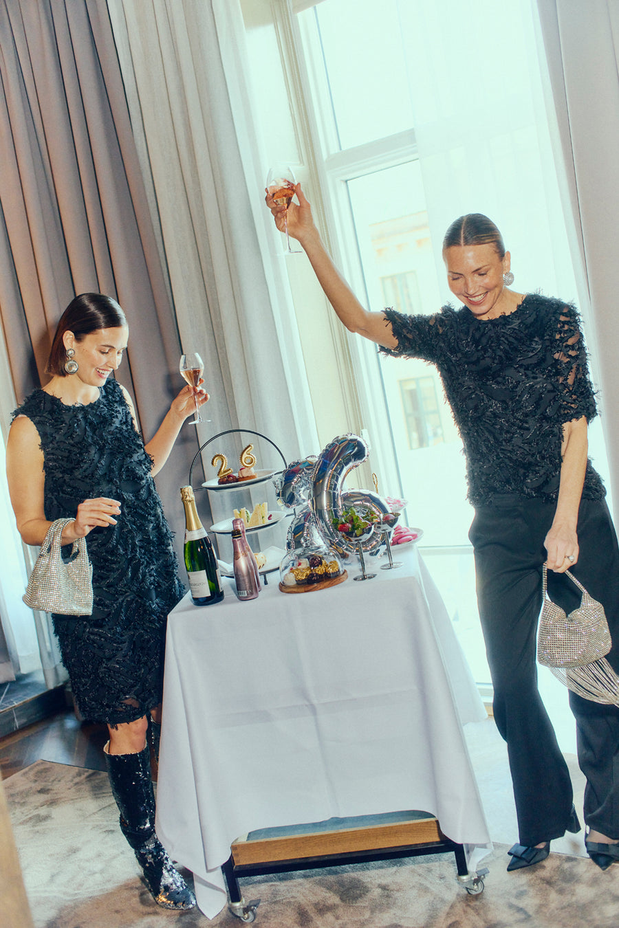 FQVILLA - BLUSE MIT FRANSEN - SCHWARZ