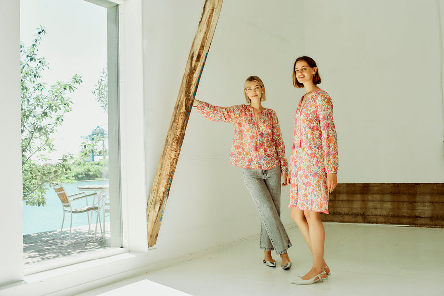 FQCARIN - FLORALES KLEID - WEISS UND ROSA
