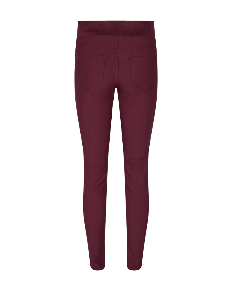 FQSHANTAL - POWER HOSE MIT ELASTICHEM BUND - LILA