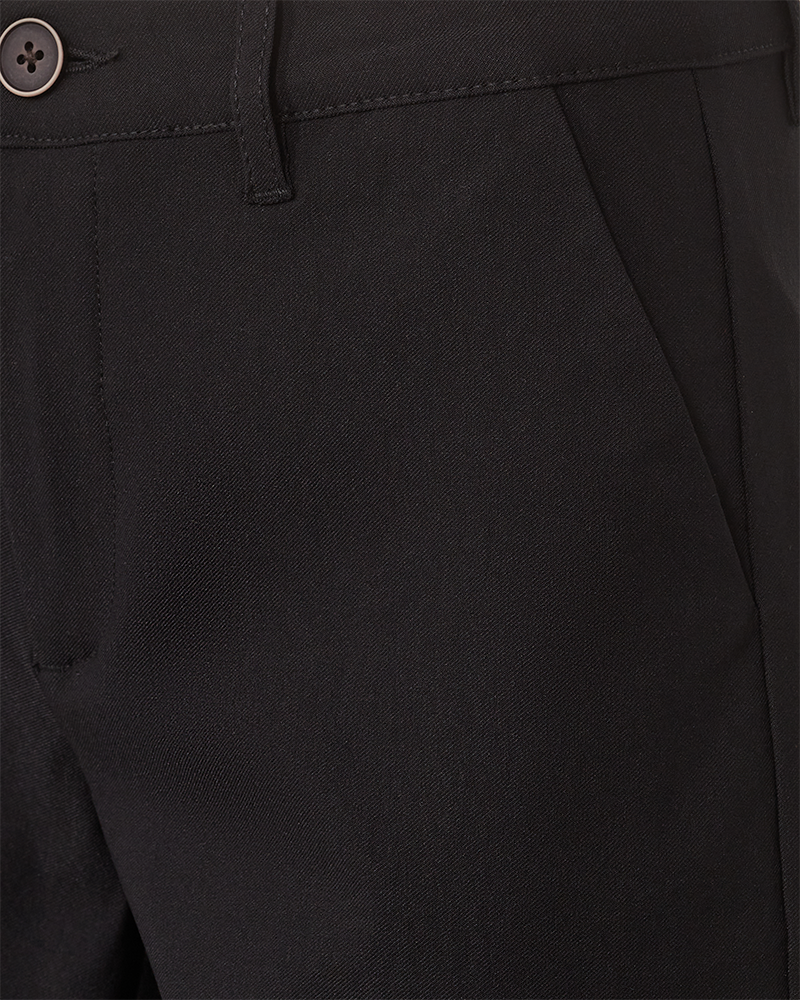 FQREX - SHORTS - SCHWARZ