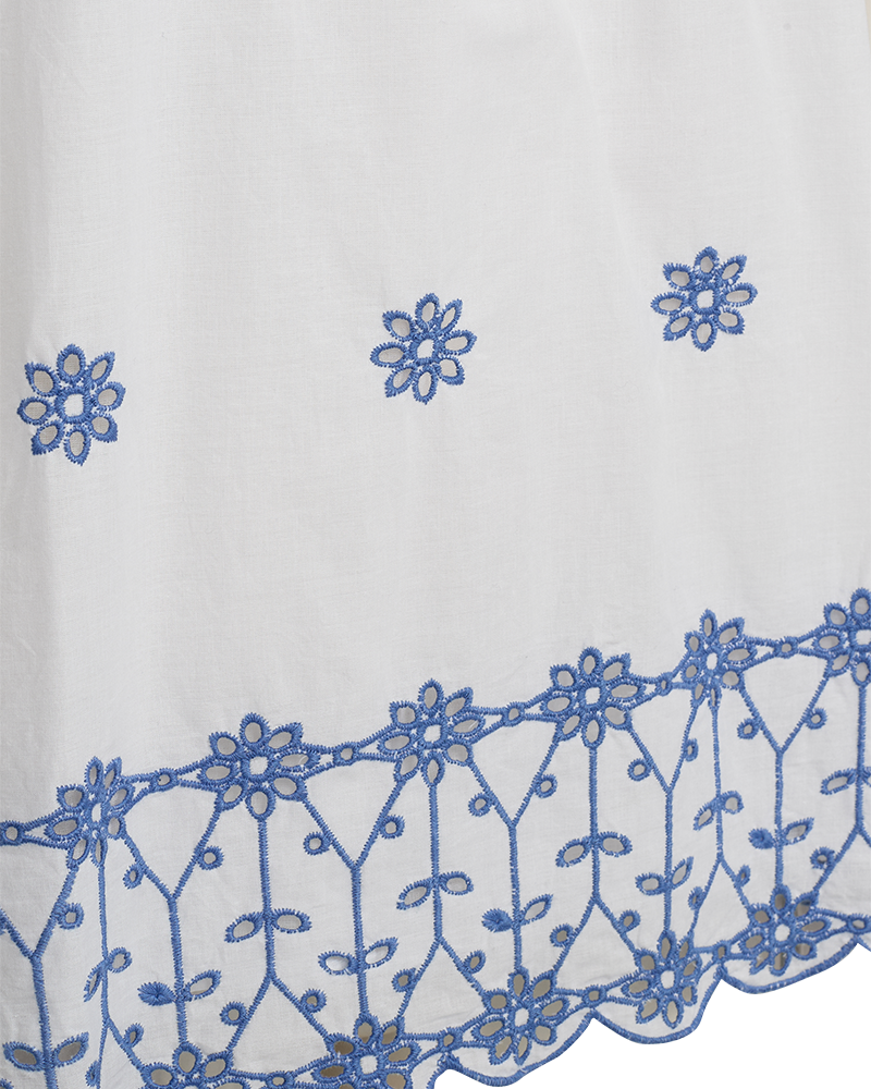 FQIDDI - HEMD MIT BESTICKTEM LOCHMUSTER - WEISS UND BLAU