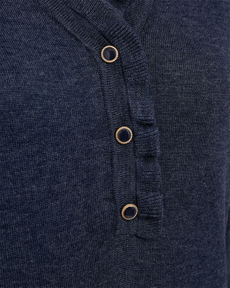 FQKATIE – FEINSTRICK-PULLOVER MIT RÜSCHEN - BLAU